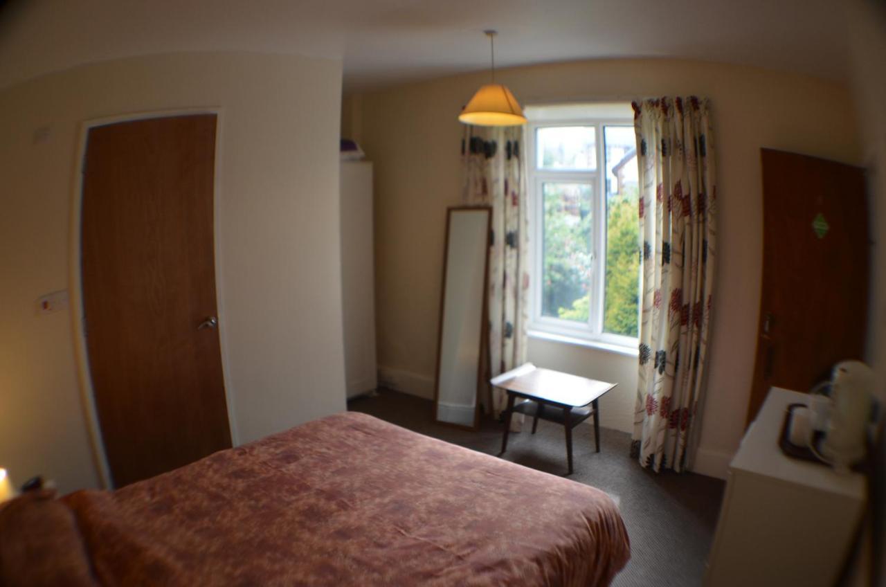 Mount Pleasant B&B เคอร์นาวอน ภายนอก รูปภาพ