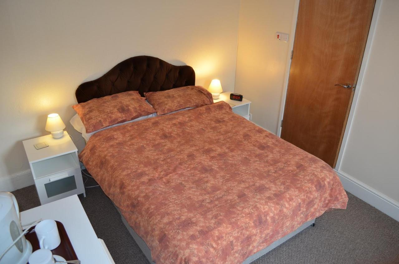 Mount Pleasant B&B เคอร์นาวอน ภายนอก รูปภาพ
